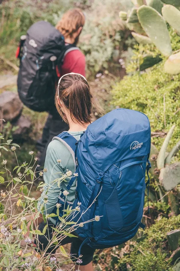 תרמיל טיולים Lowe Alpine Women's Manaslu ND60:75L – FBQ-07-RA – raspberry – 4